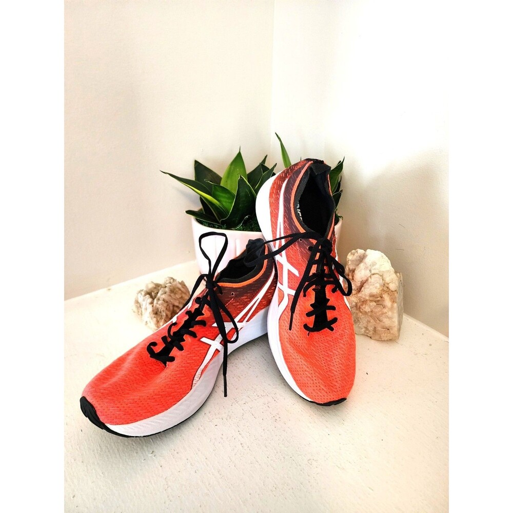 Men's Asics Magic Speed Running Shoes - Size: 8 1/2